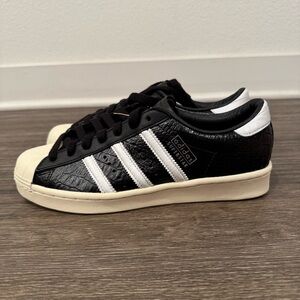 Adidas Superstar Vintage sz 7.5